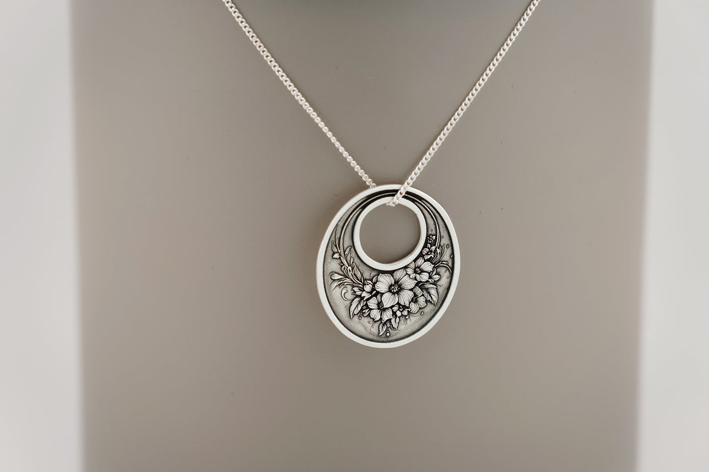 Necklace, Engraved Flower Bouquet Necklace