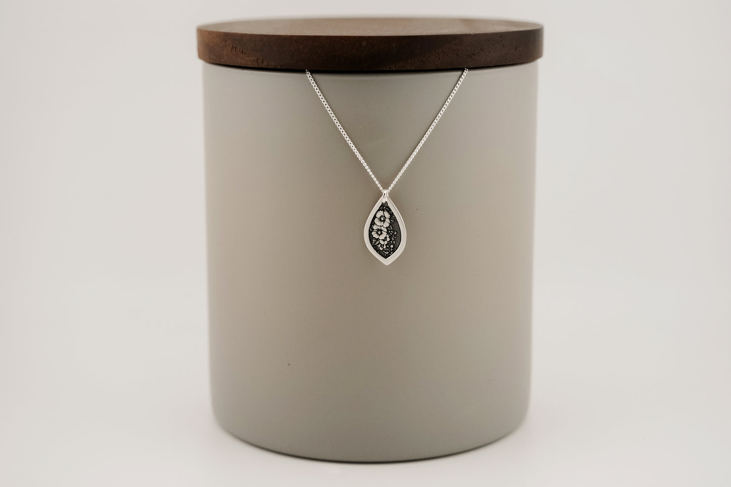 Necklace, Engraved Gothic Floral Vine Necklace