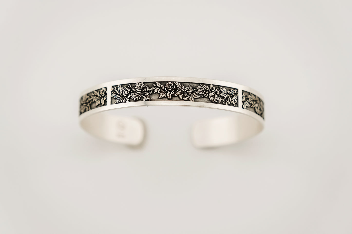 Bracelet, Sterling Cuff Botanical Vine 9mm