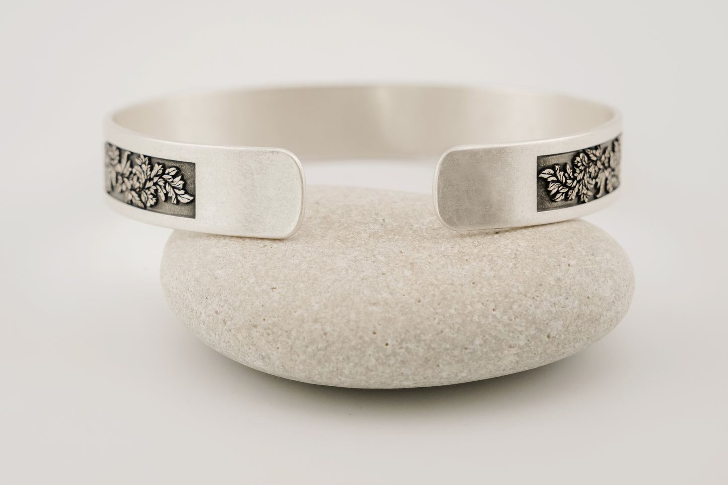 Bracelet, Sterling Cuff Botanical Vine 9mm