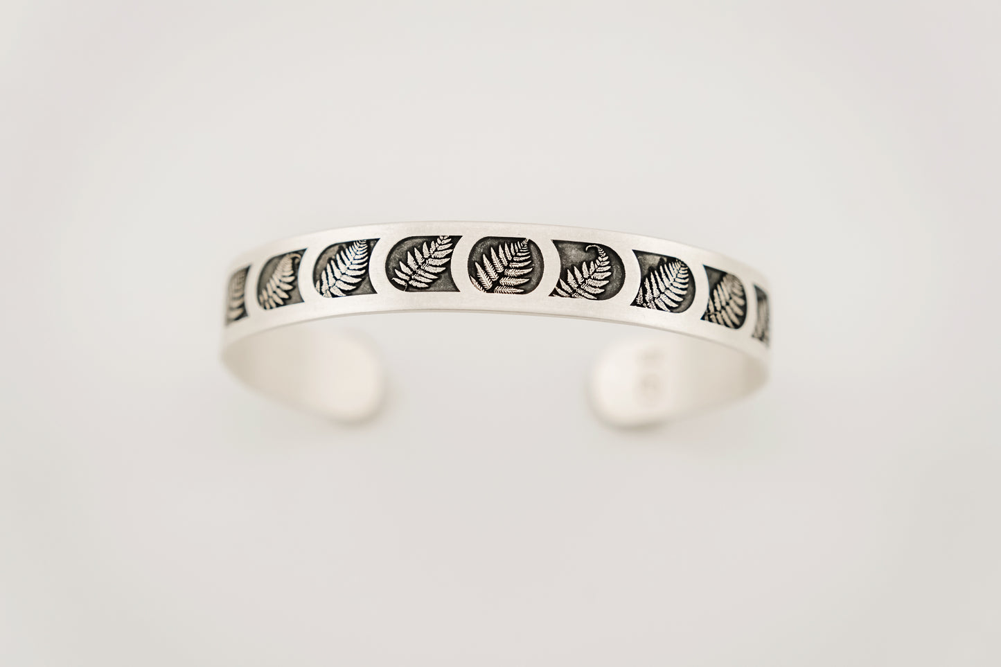 Bracelet, Sterling Cuff Stained-Glass Fern 9mm