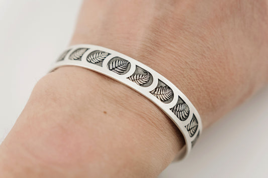 Bracelet, Sterling Cuff Stained-Glass Fern 9mm