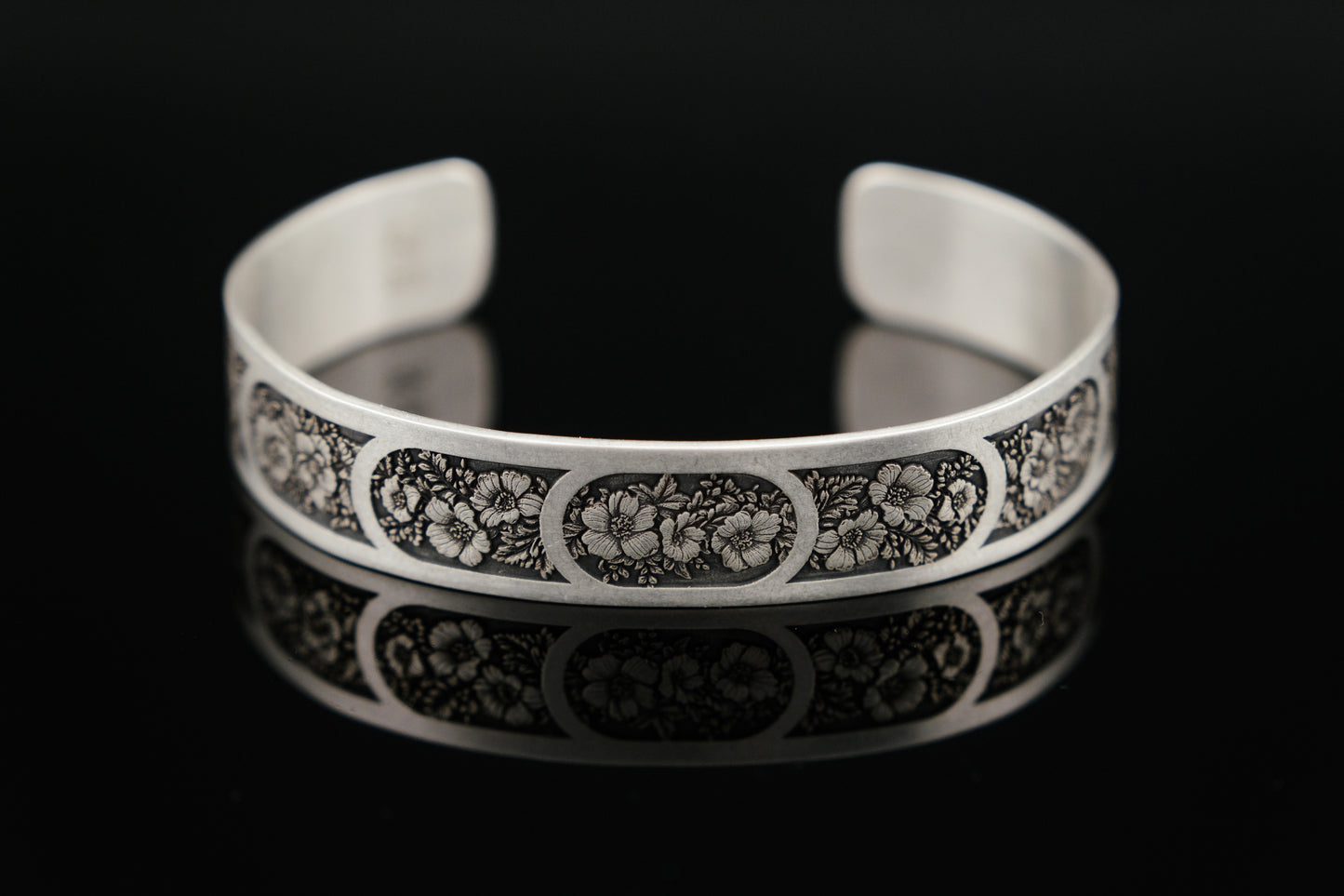 Bracelet, Sterling Cuff Stained-Glass Floral 12mm