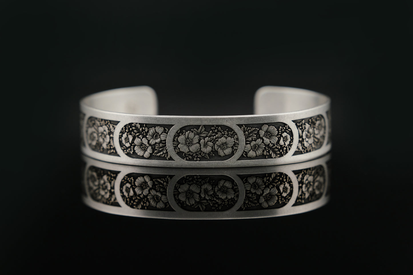 Bracelet, Sterling Cuff Stained-Glass Floral 12mm