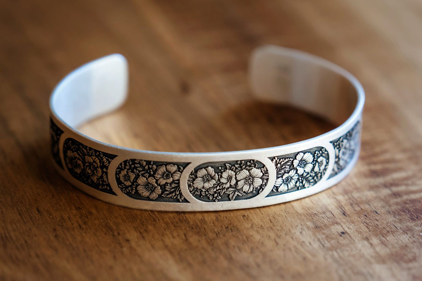 Bracelet, Sterling Cuff Stained-Glass Floral 12mm